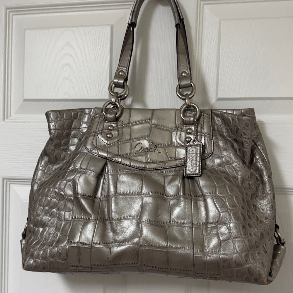 Coach Croc Y2K Metallic Silver Leather Large shoulder bag 16x10.5x3.5"
